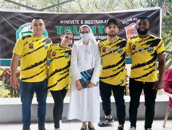 Presentación de talentos y muestra deportiva.