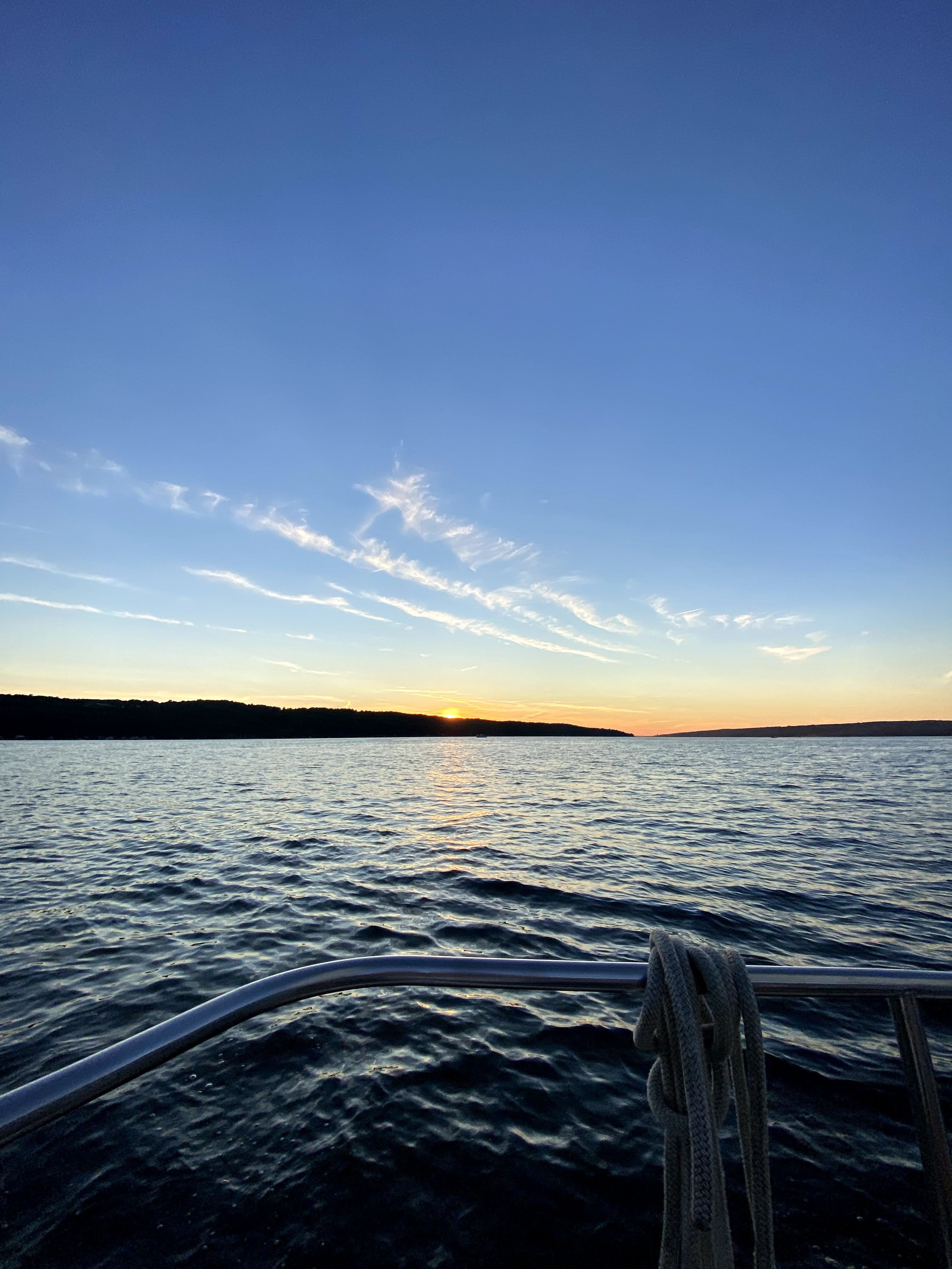 Kapal layar Spindrift di Cayuga Lake