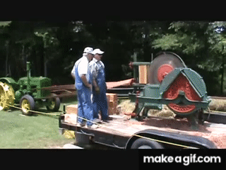 From “John Deere D making shingles” on Youtube