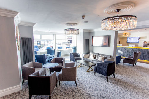 Blackpool Hotel with live entertainment and swimming pools