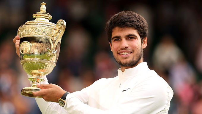 Carlos Alcaraz derrota a Novak Djokovic en cinco sets en Wimbledon y gana su segundo Grand Slam