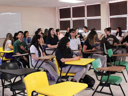 Visita cobach a la Facultad de Ciencias Políticas