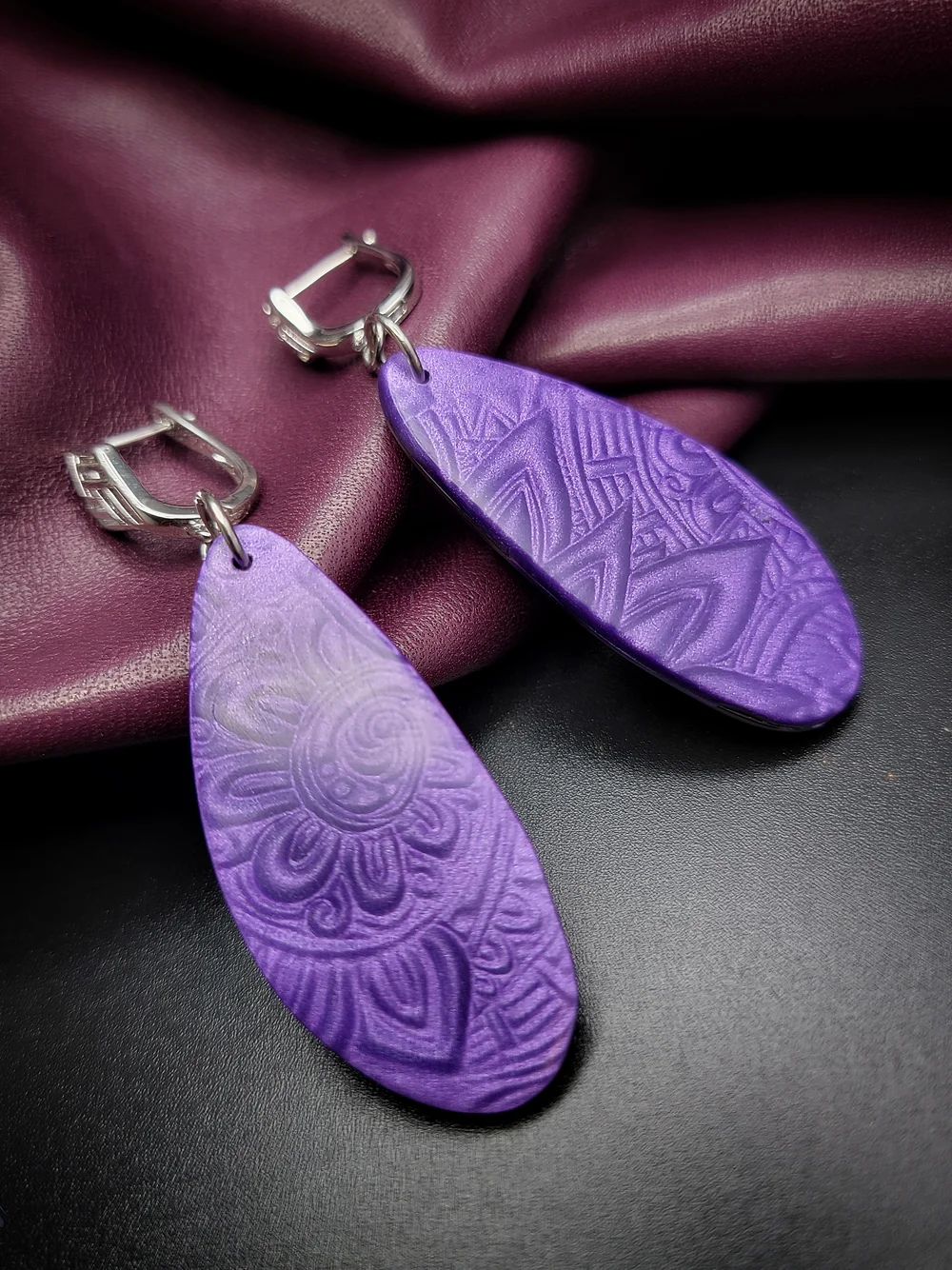 Handmade earrings "Purple Metallic"