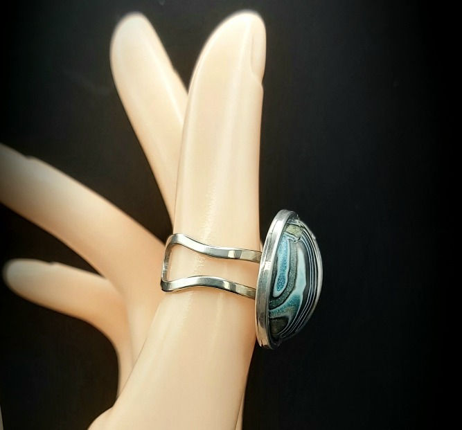 Thumbnail: Handmade ring "Faux abalone"