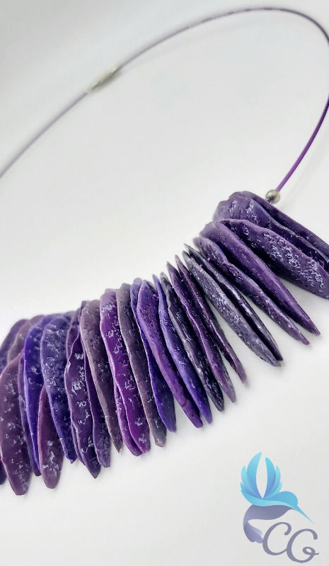 Thumbnail: Rose petals jewelry set. This stunning jewelry set is made of polymer clay. Stretch bracelet and matching choker necklace wit