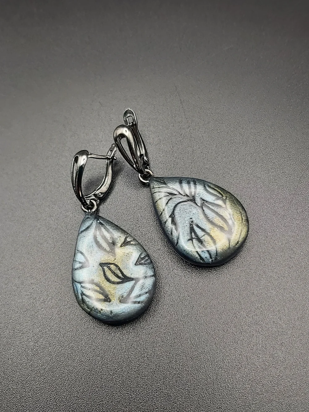 Handmade earrings "Drop Dangle"