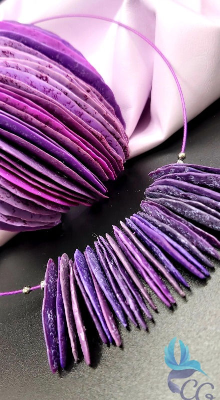 Thumbnail: Rose petals jewelry set. This stunning jewelry set is made of polymer clay. Stretch bracelet and matching choker necklace wit