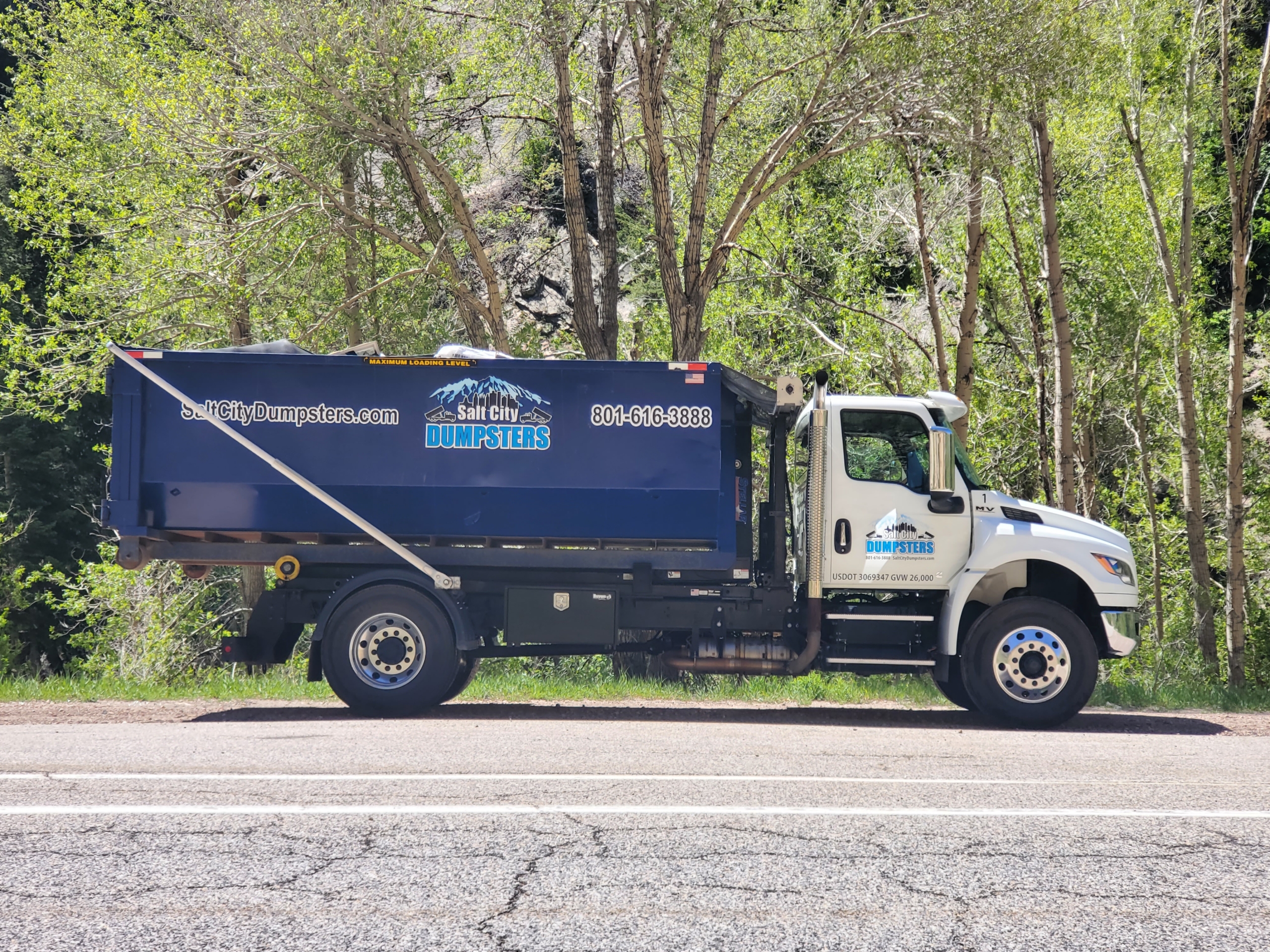 Salt City Dumpsters logo