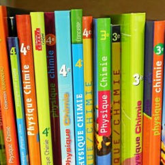 Le « manuel » scolaire, le futur d’un genre dépassé ?