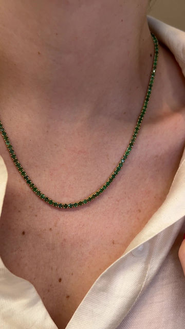 Miniatura: Collar Tennis de Esmeraldas Corte Redondo
