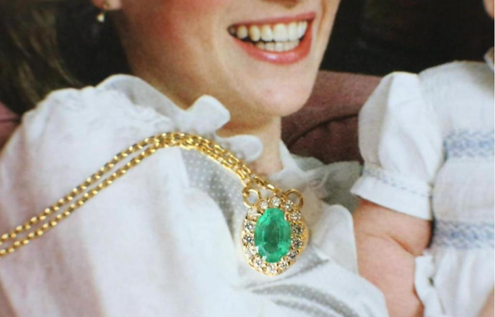 Miniatura: Collar Dalila (Zafiro, Esmeralda, Rubí, Morganita y Diamantes)