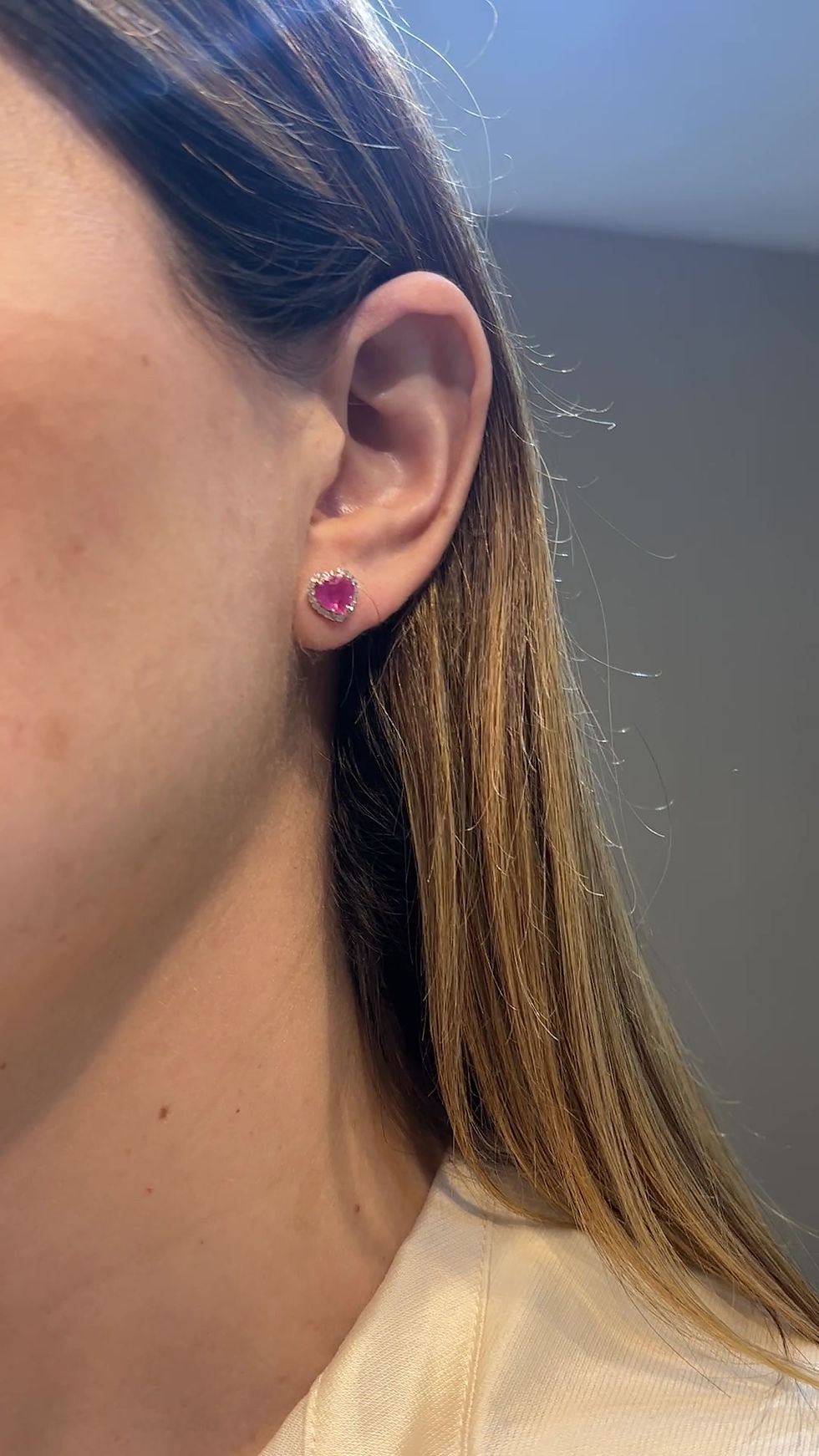 Miniatura: Aretes Zafiros Rosas Corazón con Halo de Diamantes