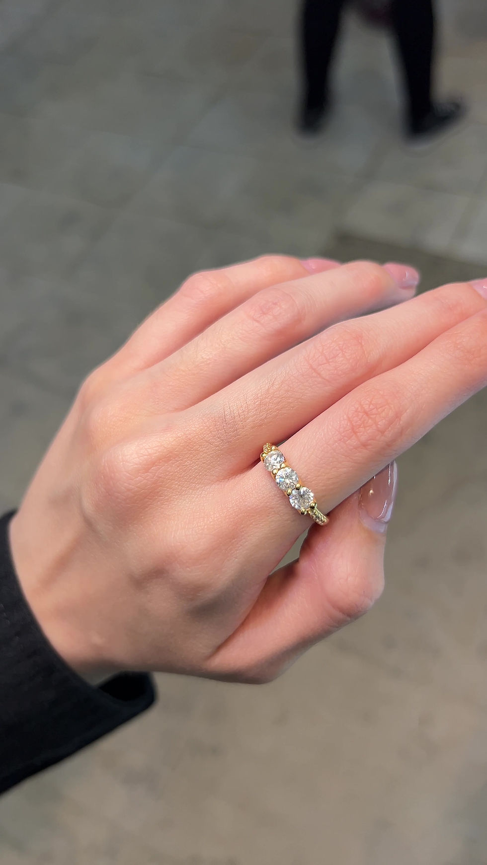 Miniatura: Anillo Úrsula (Diamantes, Esmeraldas, Zafiros o Rubíes)
