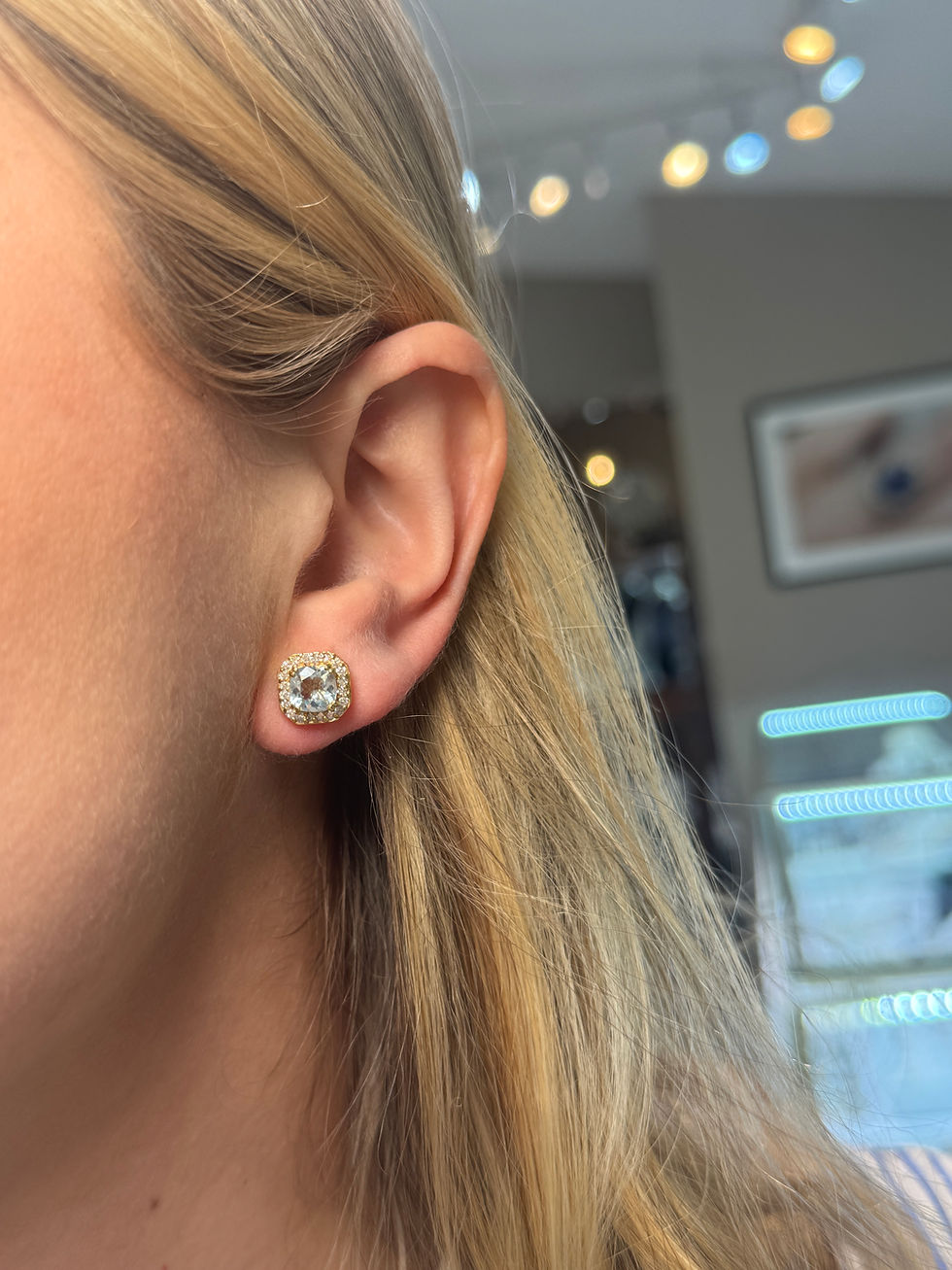 Miniatura: Aretes Esmeraldas, Aguamarinas o Topacios Cushion con Halo de Diamantes
