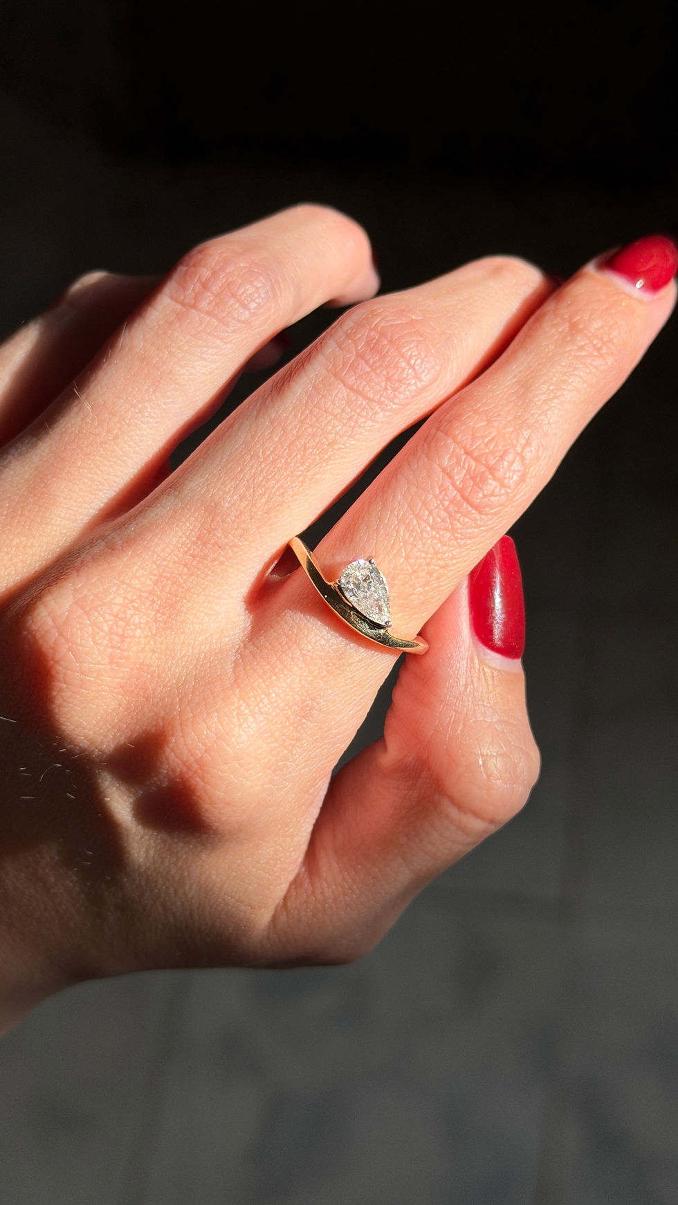 Miniatura: Anillo Cornelia de Diamante Blanco, Esmeralda, Rubí, Zafiro o Turmalina Paraíba