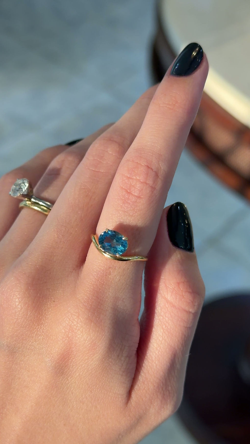 Miniatura: Anillo Cornelia de Diamante Blanco, Esmeralda, Rubí, Zafiro o Diamante Negro