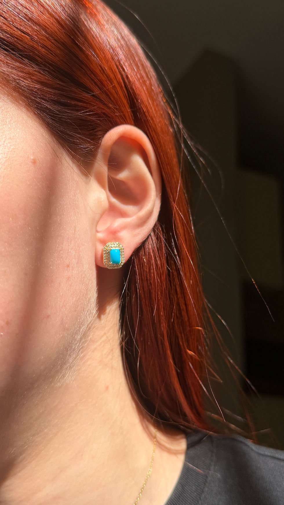 Miniatura: Aretes Mini Elsa de Esmeraldas, Rubíes o Turquesas con Halo de Diamantes