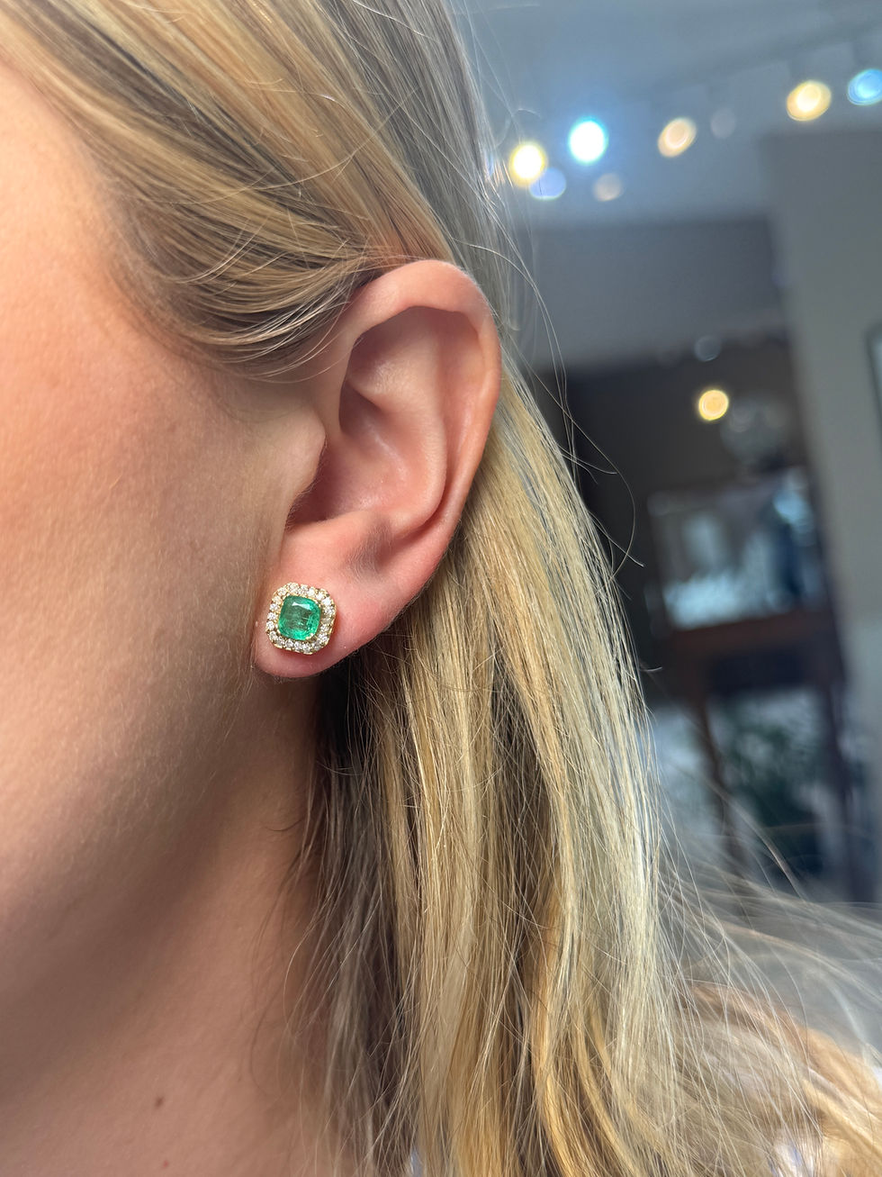 Miniatura: Aretes Esmeraldas, Aguamarinas o Topacios Cushion con Halo de Diamantes
