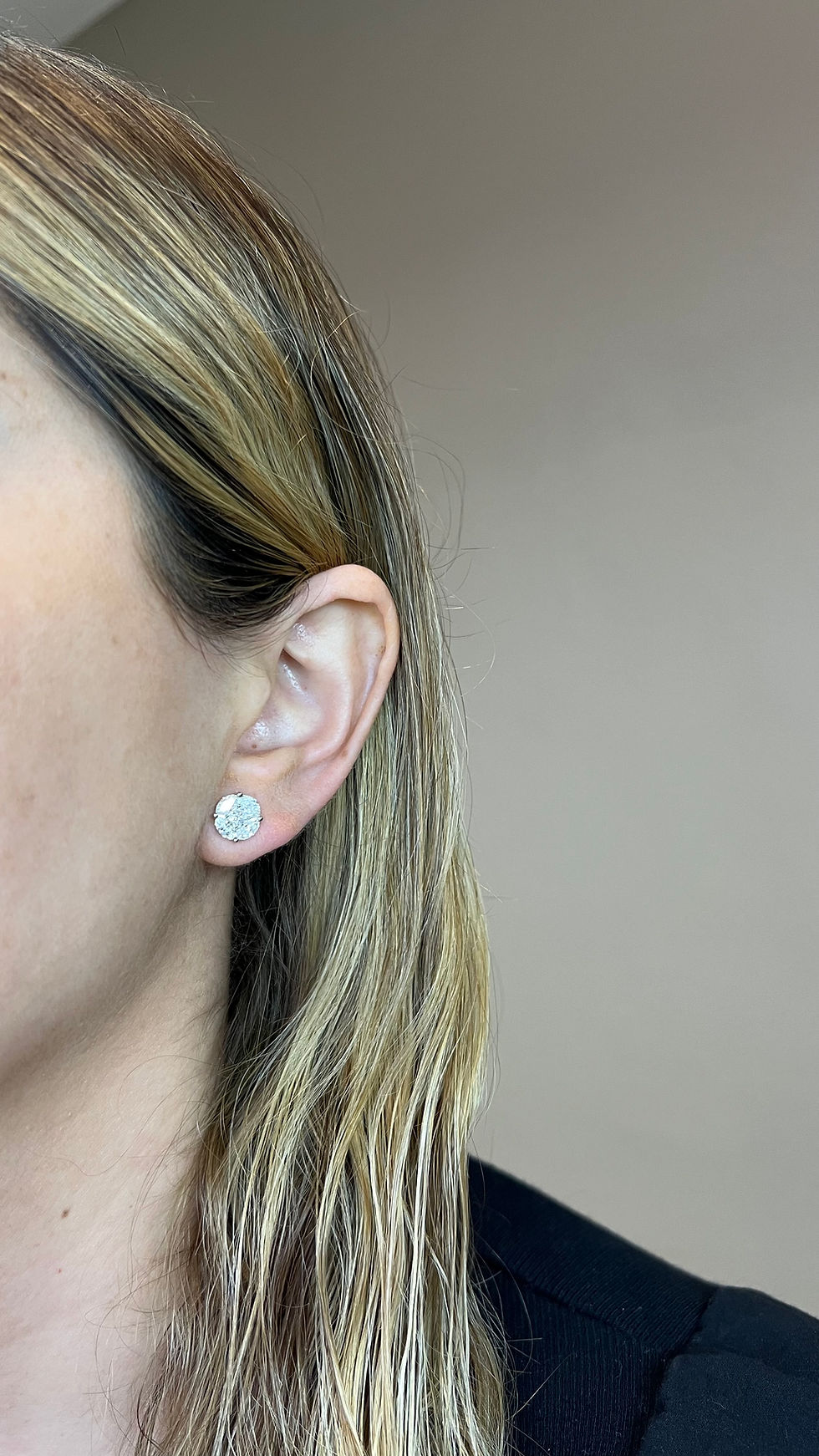 Miniatura: Aretes de Diamantes Ilusión Redondos con Halo Removible (Dos Tamaños Diferentes)