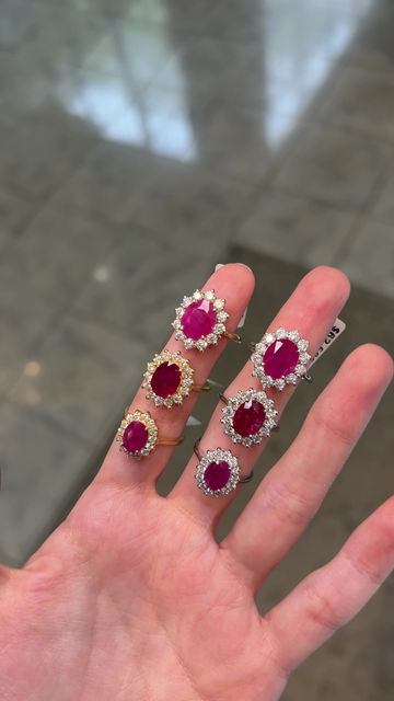 Miniatura: Anillo Diana de Rubí y Diamantes (Diana, Maxi Diana y Jumbo Diana)