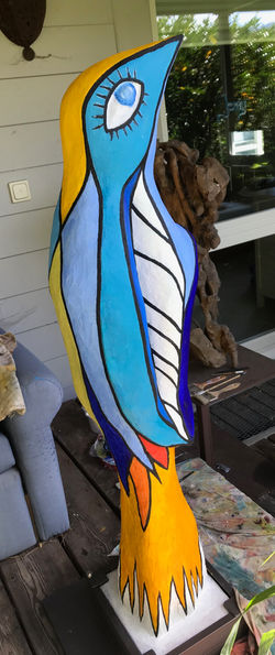 Paradiesvogel, Beton bemalt, 147x50x50cm