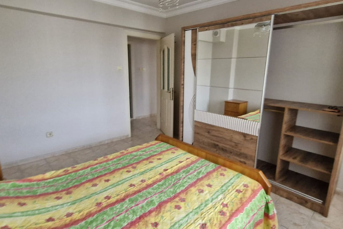 150 Evler Mahallesinde Kiralık Eşyalı 3+1 Daire