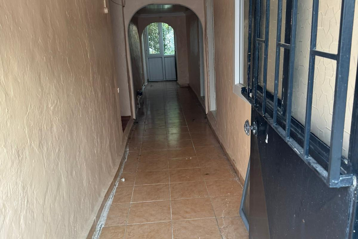 Küçükköy Merkeze Yakın 2 Ayrı Tapusu Bulunan Satılık Ev Ve Arsa