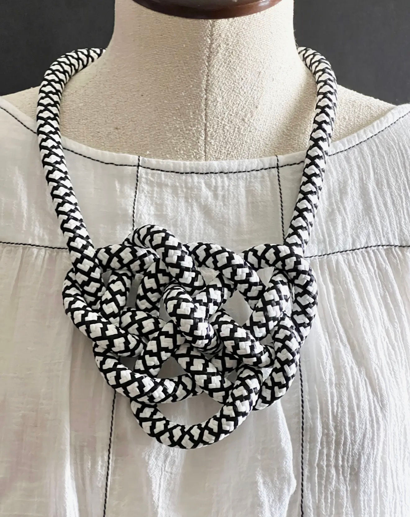 Black and White Knotted Nexklace
