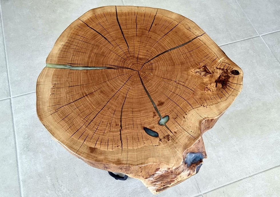 Miniaturbild: Baumstammtisch Little Jade mit Epoxid