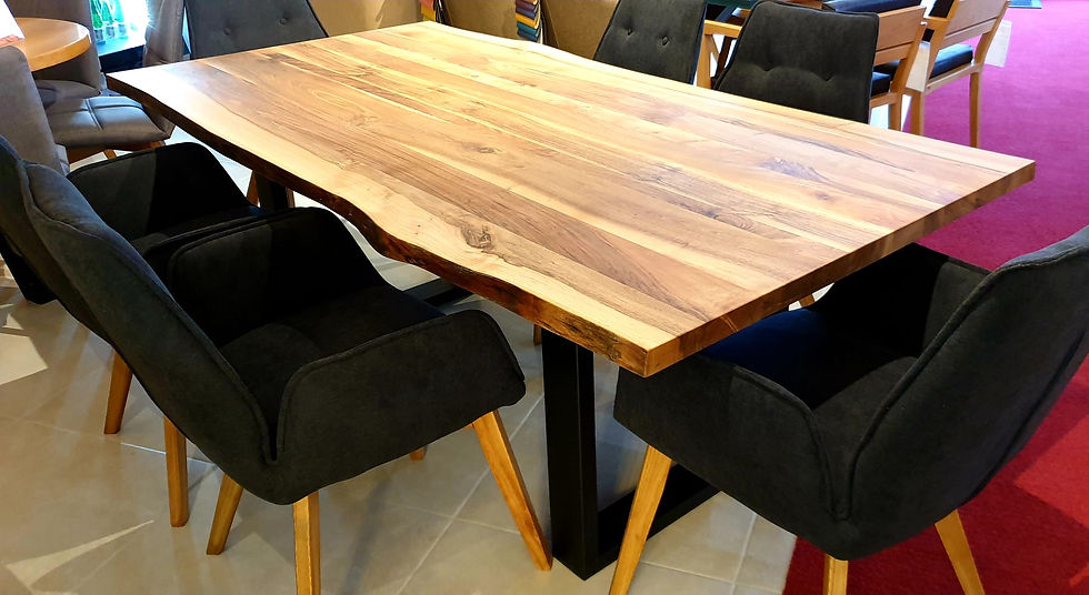 Miniaturbild: Walnut Table