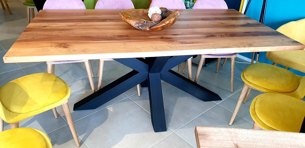 Miniaturbild: Walnut Star Table