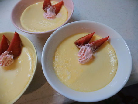 いただいた卵でプリン作りました！！