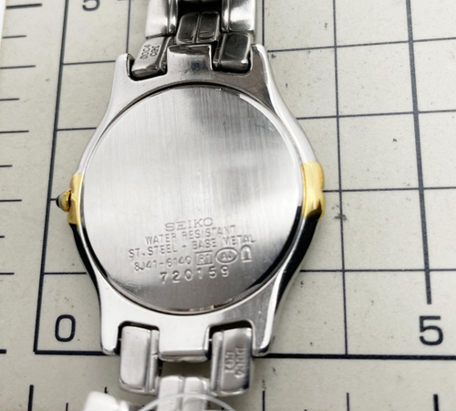 ♢KT039 SEIKO DOLCE 8J41-6140 クォーツ ホワイト文字盤 ユニセックス