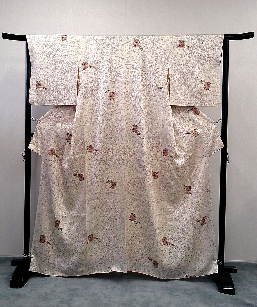 Thumbnail: ◇KWK002 Antique Visiting Kimono | White Polyester, Made in Japan Vintage [One-of-a-kind]
