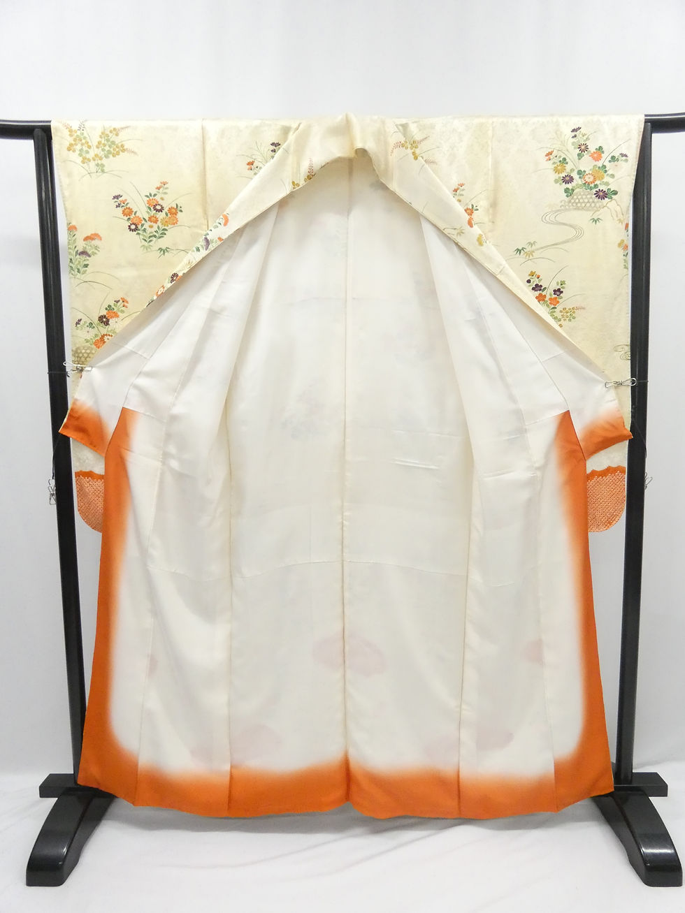 Thumbnail: ◇KWF056 Furisode (long-sleeved kimono), pure silk, tie-dyed, vintage, suitable for weddings, graduations, coming-of-age ceremonies, and New Year's visits to shrines.