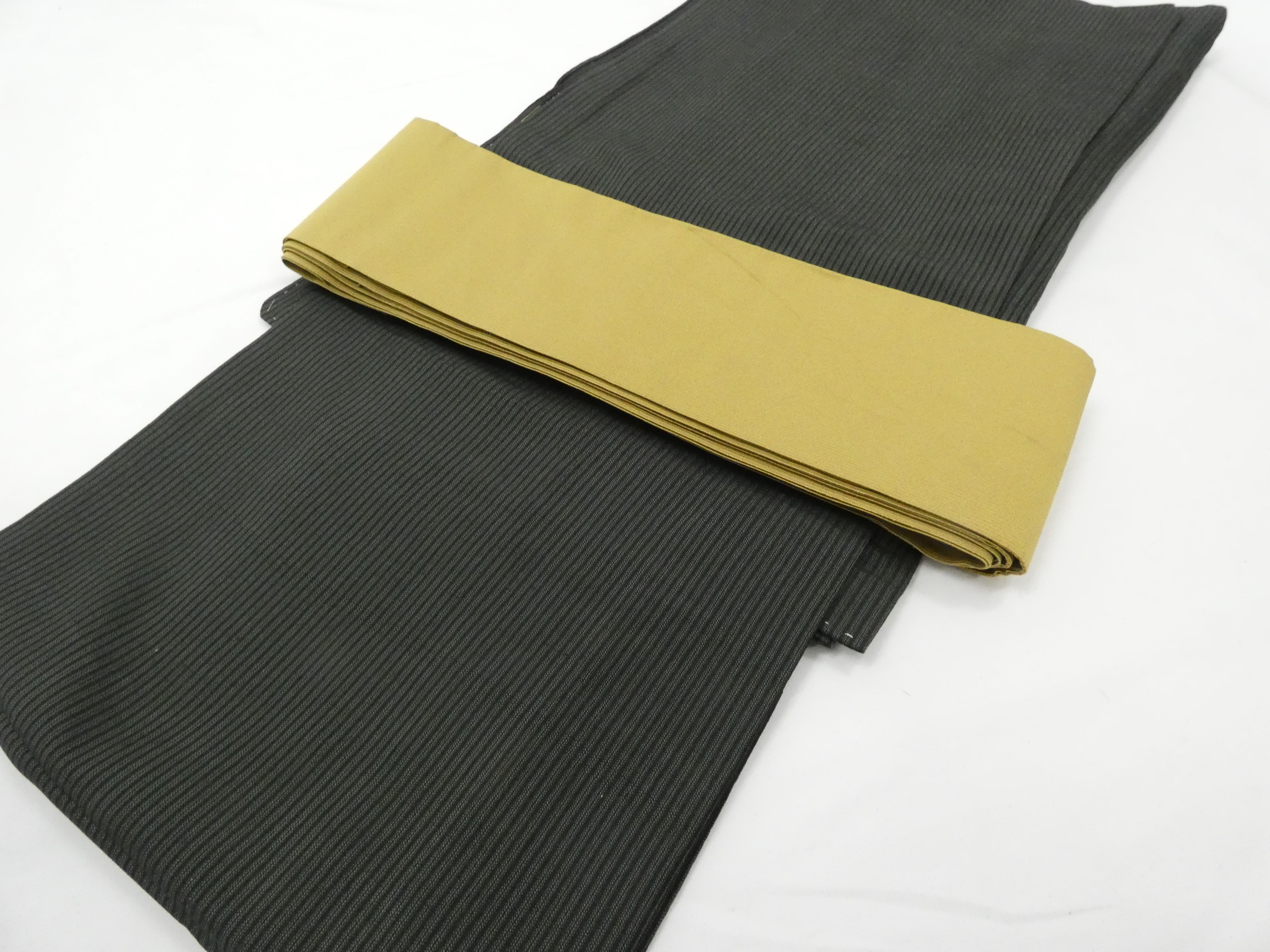 ◇KMS002 着物＋帯セット 深緑色 古着 レトロ 和服