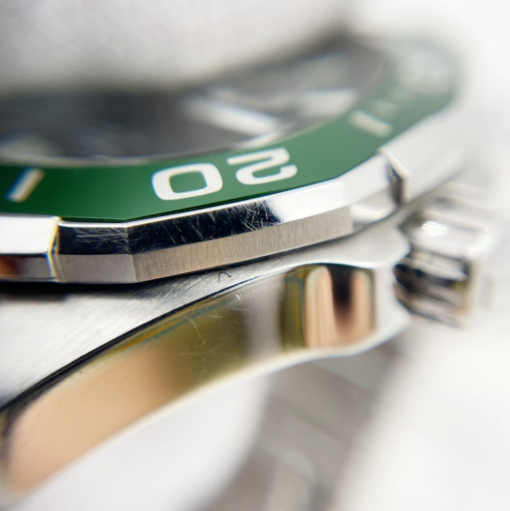 サムネイル： ♢KT024 TAG HEUER タグホイヤー アクアレーサー キャリバー5 WAY201S.BA0927 グリーンダイヤル 自動巻き 箱・保証書付