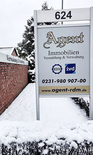 Agent-Immobilien Werbeschild