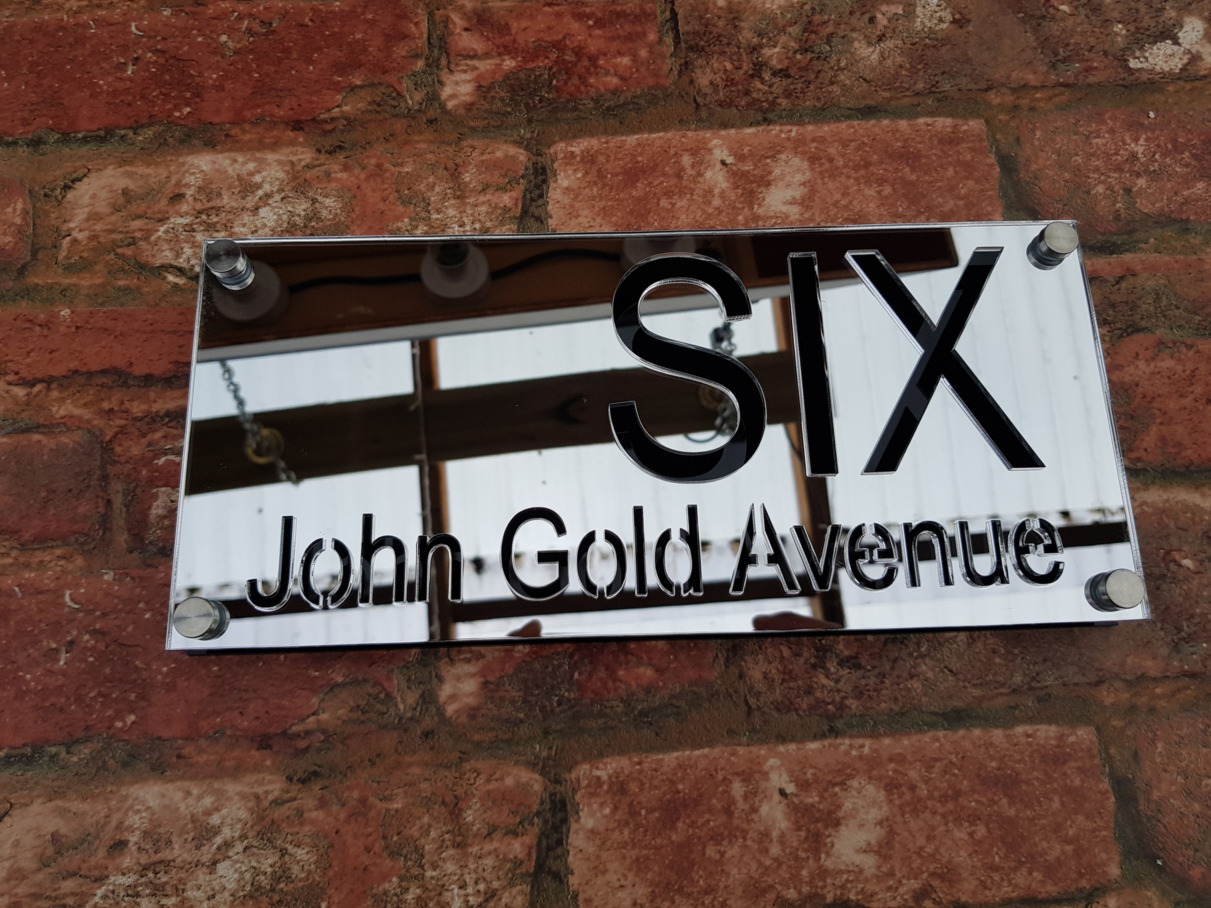 House number mirror sign