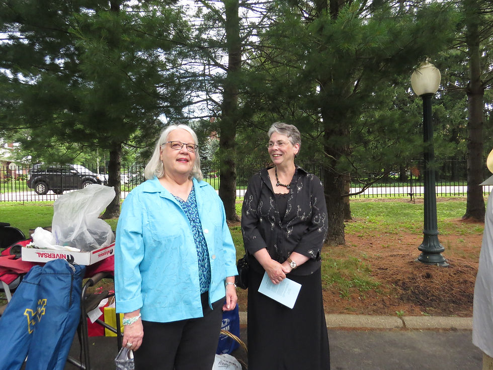 Visitors Carol and Juliann