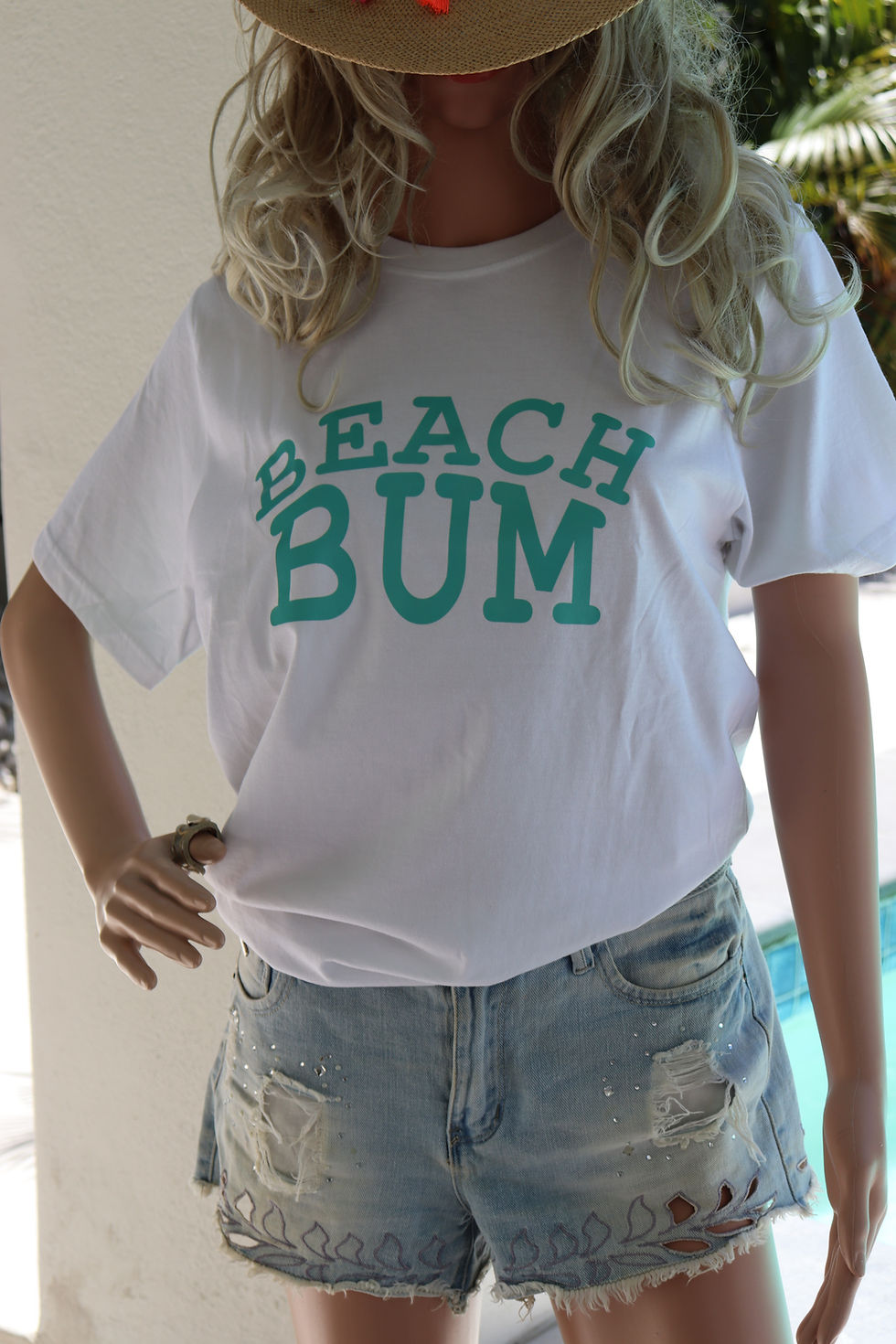 white classic beach bum summer tee