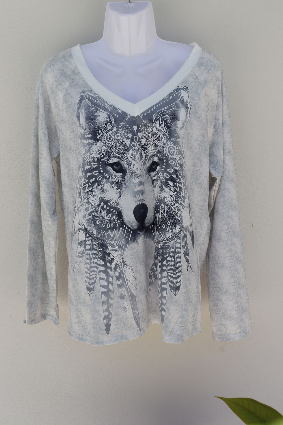 wolf long sleeve tee