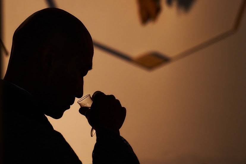 ジンの坐禅（アルコールの坐禅）/ Gin Zazen (Zazen with Alcohol)