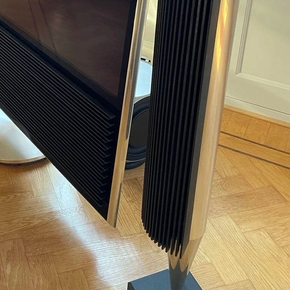 Beolab 8000 and 8002 - Wooden covers in premium oak.