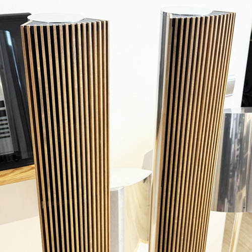 【名機】Bang & Olufsen BeoLab 8000 ｜ベージュカバー skiniplay-cow-cover-beolab-