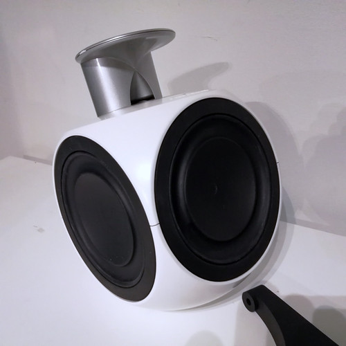 B&O BeoLab 3 White Speakers + Wall Bracket | DesignedAV