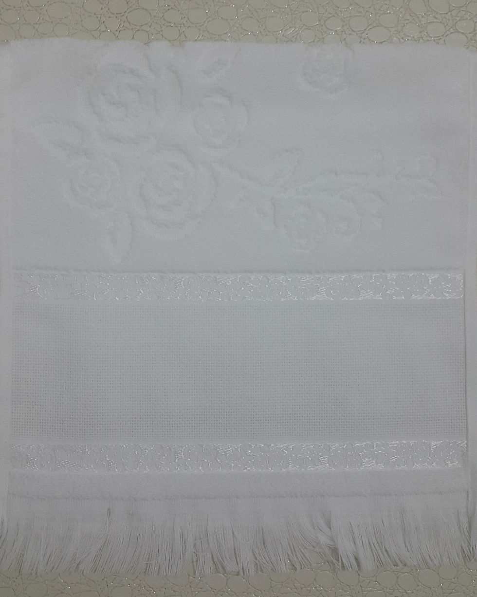 Küçük resim: Gonca Düz Etamin İşlemelik Havlu - 30x50 (Saçaklı)