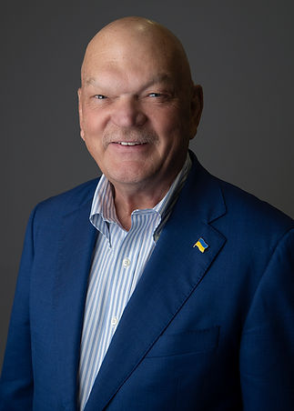 Dr. Thom Mayer