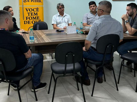 Robertinho Lucena negocia colaboração com a UniEVANGÉLICA para oferecer bolsas de estudo a jovens de Barro Alto
