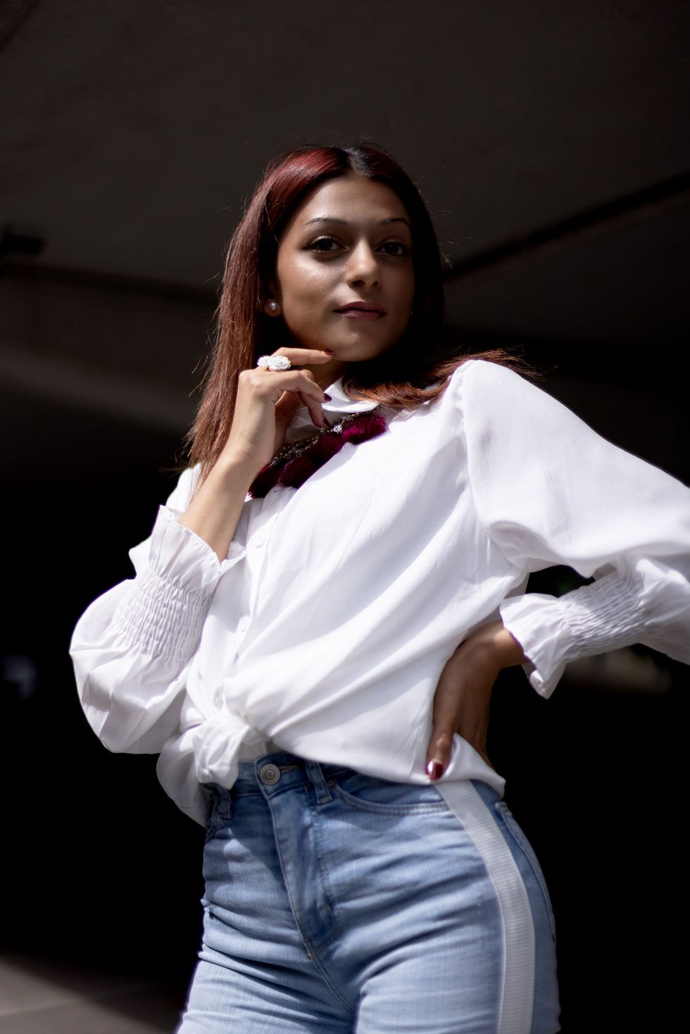 Berivan unter der Parkplatzbrücke.